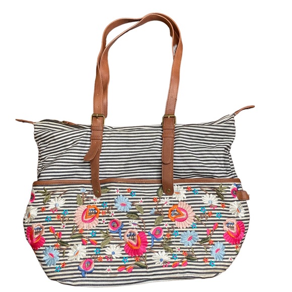 Madden Girl Handbags - Madden Girl floral embroidered Weekender Bag